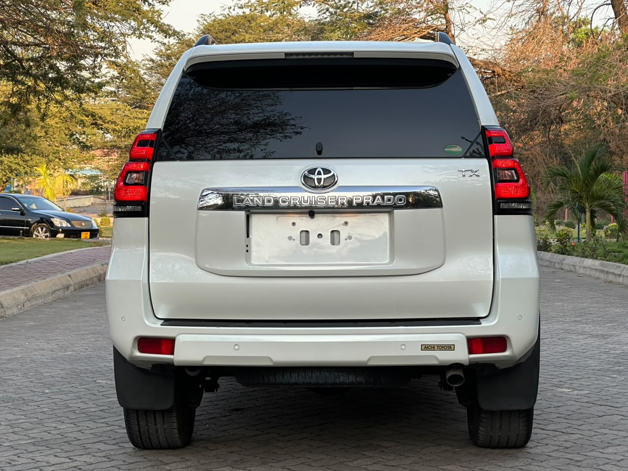 TOYOTA LANDCRUISER  PRADO thumbnail 8